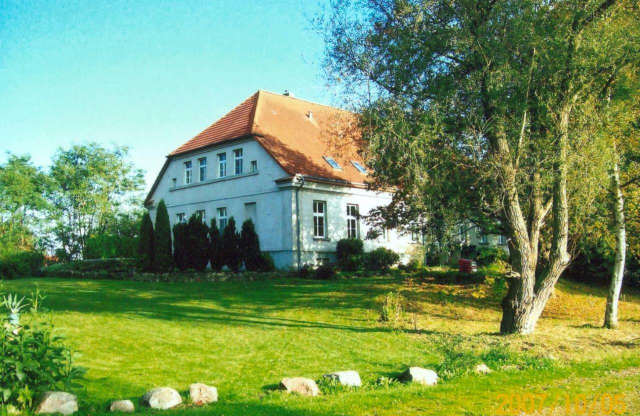 Апартаменти Gutshaus Alt-Jargenow Alt Jargenow Екстер'єр фото