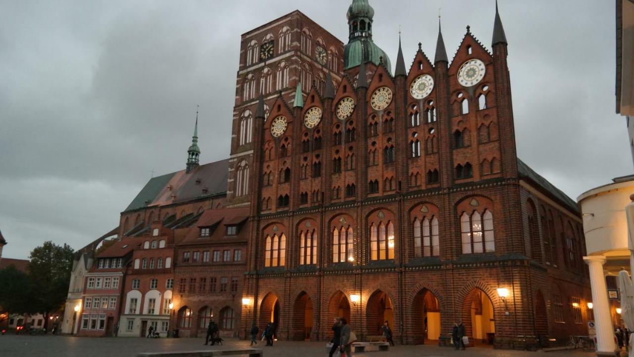 Апартаменти Gutshaus Alt-Jargenow Alt Jargenow Екстер'єр фото